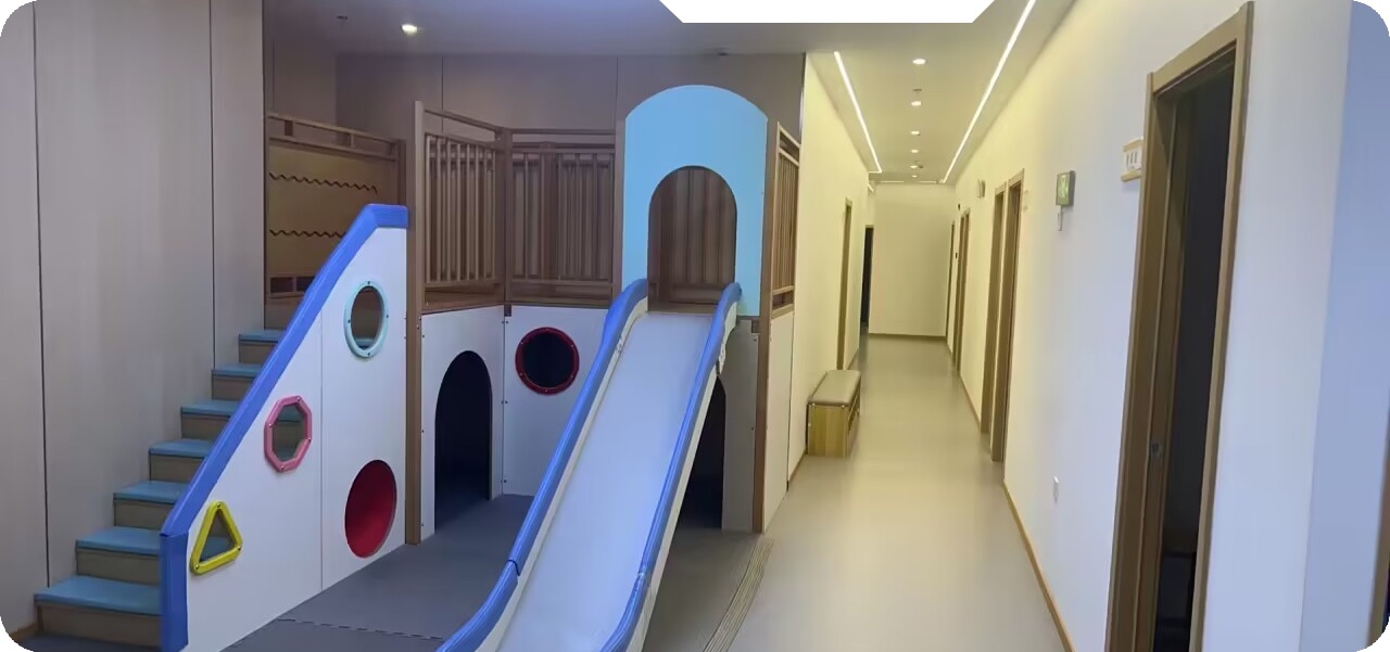 大运动 / 滑梯区